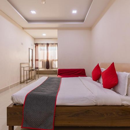 Hotel Ruchishree Garden à Ujjain Extérieur photo