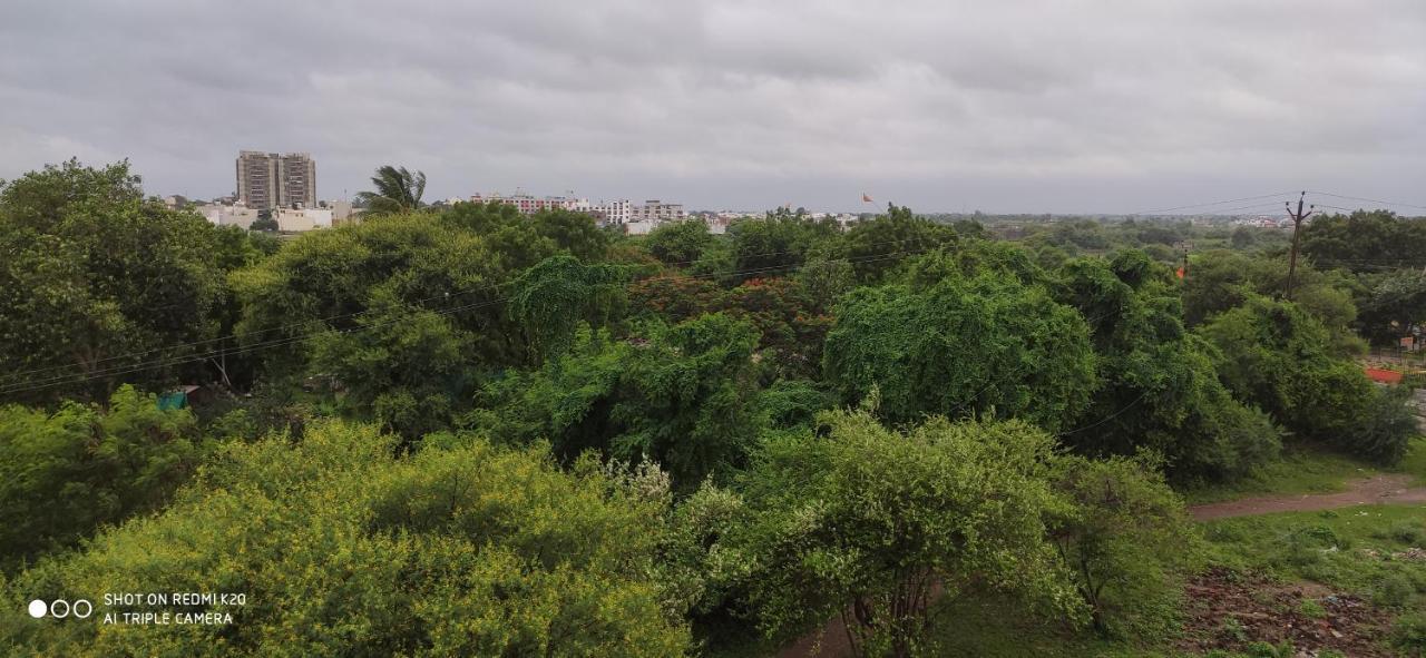 Hotel Ruchishree Garden à Ujjain Extérieur photo